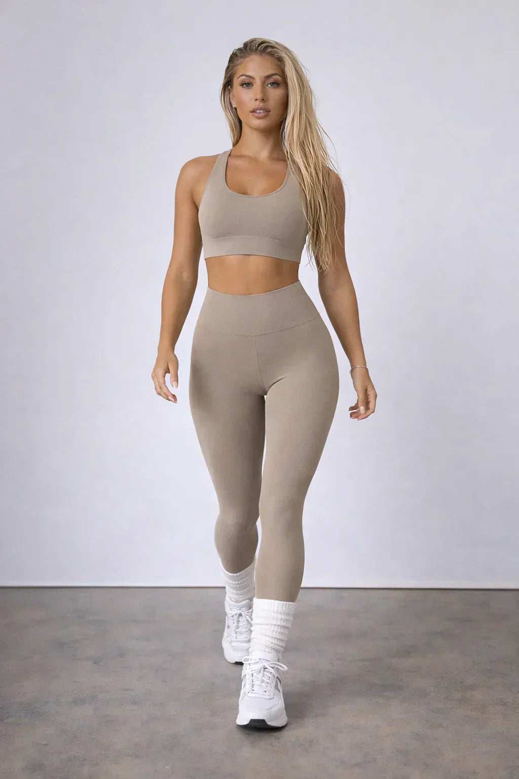 WAAROM GOEDKOPE LEGGINGS DOORSCHIJNEN